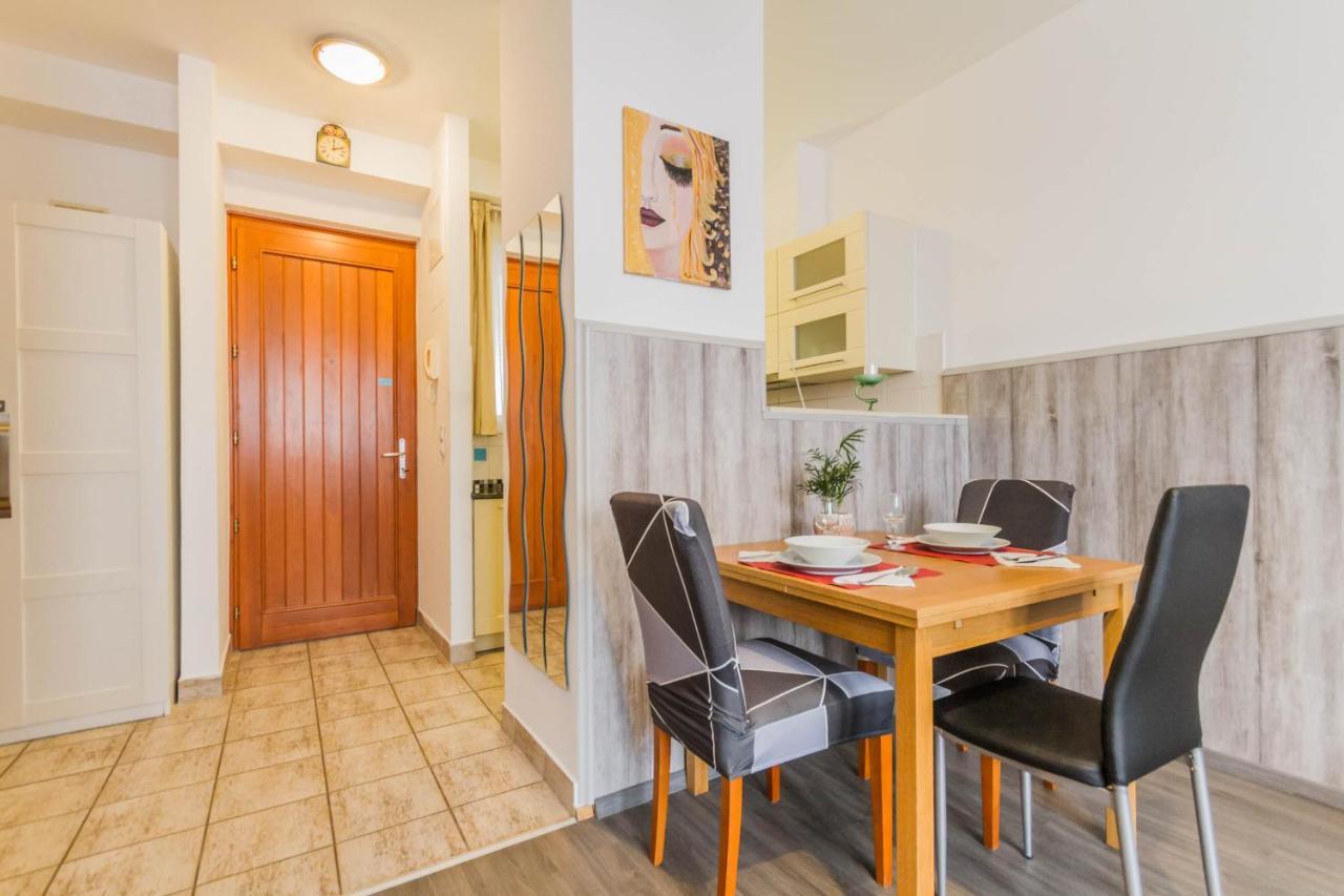Lovag Charming Apartment In The Center-Ac บูดาเปสต์ ภายนอก รูปภาพ