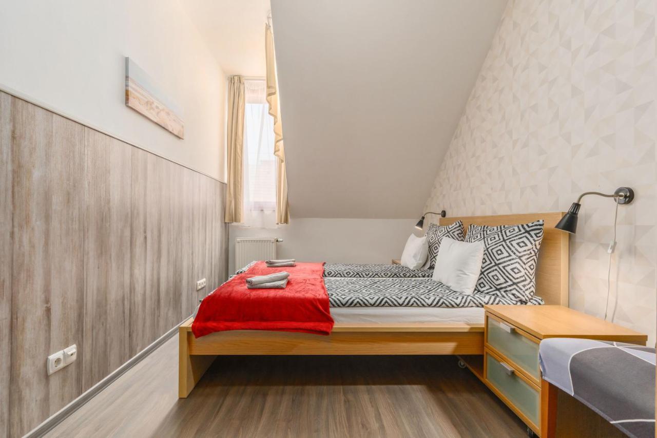 Lovag Charming Apartment In The Center-Ac บูดาเปสต์ ภายนอก รูปภาพ